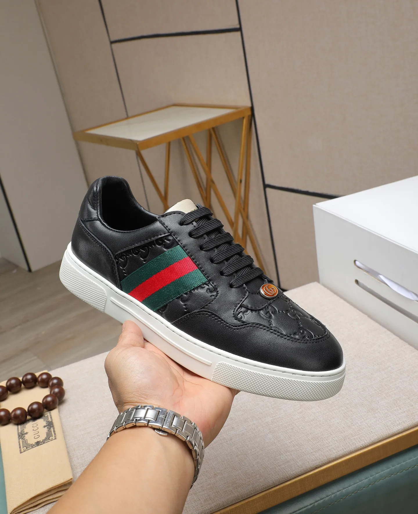 Men's men's shoes 💰440 GUCCI🔍🔍The latest model is on sale at the same time at the counter. Original calfskin imported from Italy, genuine leather lining, (high-end, noble, and classy) with exquisite workmanship. Sole: Original sole provided by the original factory, ⚠Exclusive double-layer movable molded sole super comfortable⚠, real shot 🎬The real thing is better🔍🔍"High quality·Follow the order" Code number 38-44